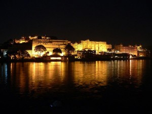 640px-Udaipur_palace_night