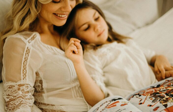 Les réglementations et exigences légales pour devenir garde d'enfants