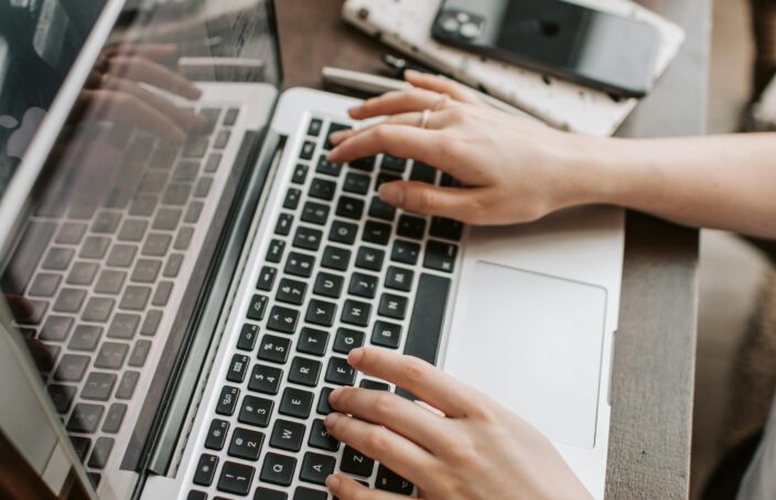 L'Information Mixte : Décrypter la Complexité de l'Ère Numérique